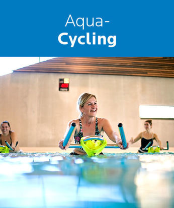 Produktbild Aqua-Cycling mit Frau, die auf einem Aqua-Bike sitzt.